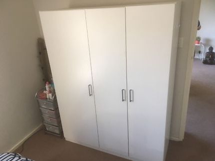 Bargain Wardrobes Within Best And Newest White 3 Door Wardrobe $30 Only *bargain* (View 7 of 15)