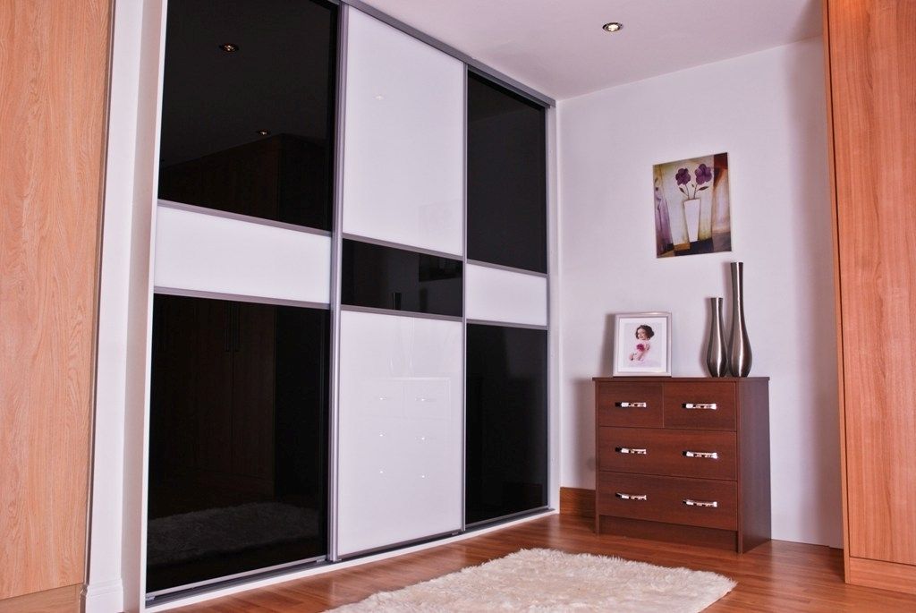Black And White Wardrobes Set Regarding Current Sliding Wardrobe Door Room Sets (View 2 of 15)