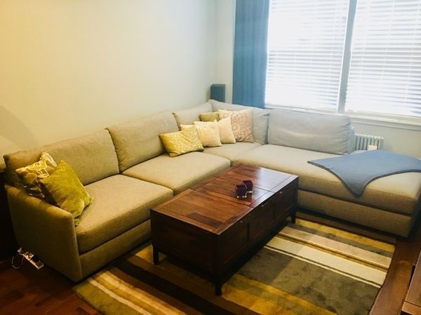 Crate & Barrel Drake 3 Piece Sectional Sofa (furniture) In Queens Intended For Well Known Queens Ny Sectional Sofas (View 5 of 10)