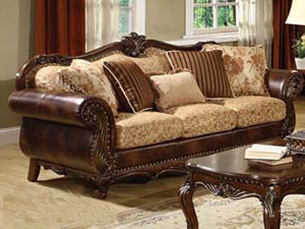 Featured Photo of Top 10 of Traditional Sofas