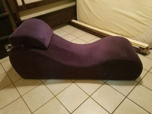 Liberator Velvet Esse Chaise (household) In Nacogdoches, Tx – Offerup With Regard To Popular Esse Chaises (Photo 11 of 36)