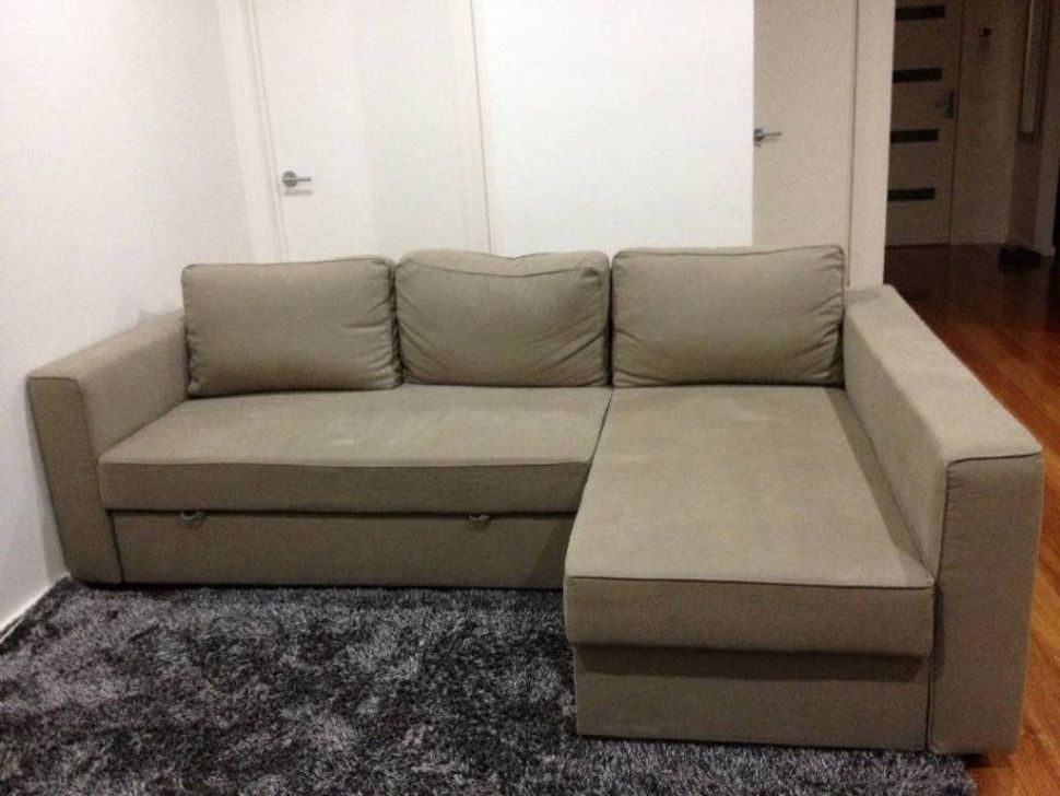 Sofa : Reclining Sectional With Chaise Roll Out Sofa Bed Inside Popular L Shaped Sectional Sleeper Sofas (View 3 of 10)