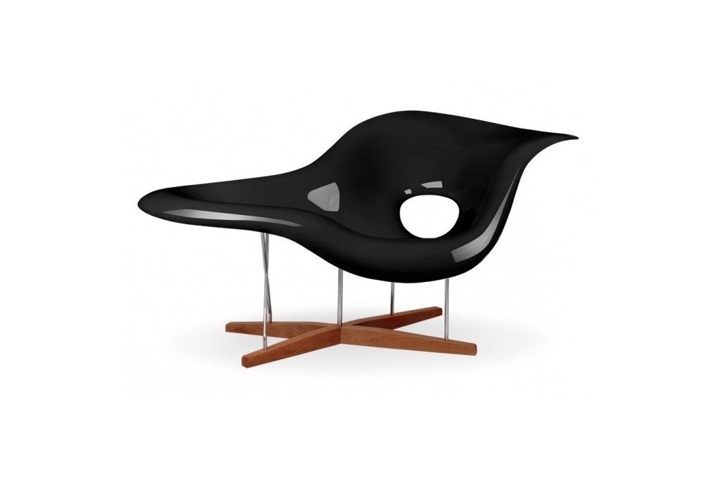 Well Known Charles Eames Chair 'la Chaise Eames' 1958 Replica For Children Intended For Une Chaise Lounges (View 7 of 15)