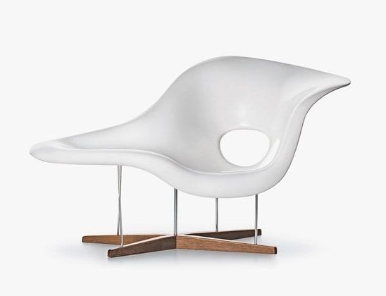 Widely Used Une Chaise Lounges Intended For Charles And Ray Eames Designed La Chaise In 1948 For A Competition (View 1 of 15)