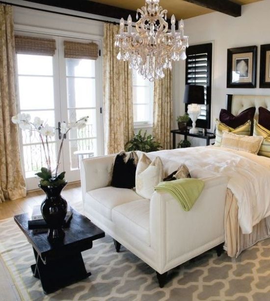 Most Popular 37 Startling Master Bedroom Chandeliers That Exudes Luxury Pertaining To Chandeliers In The Bedroom (View 2 of 10)