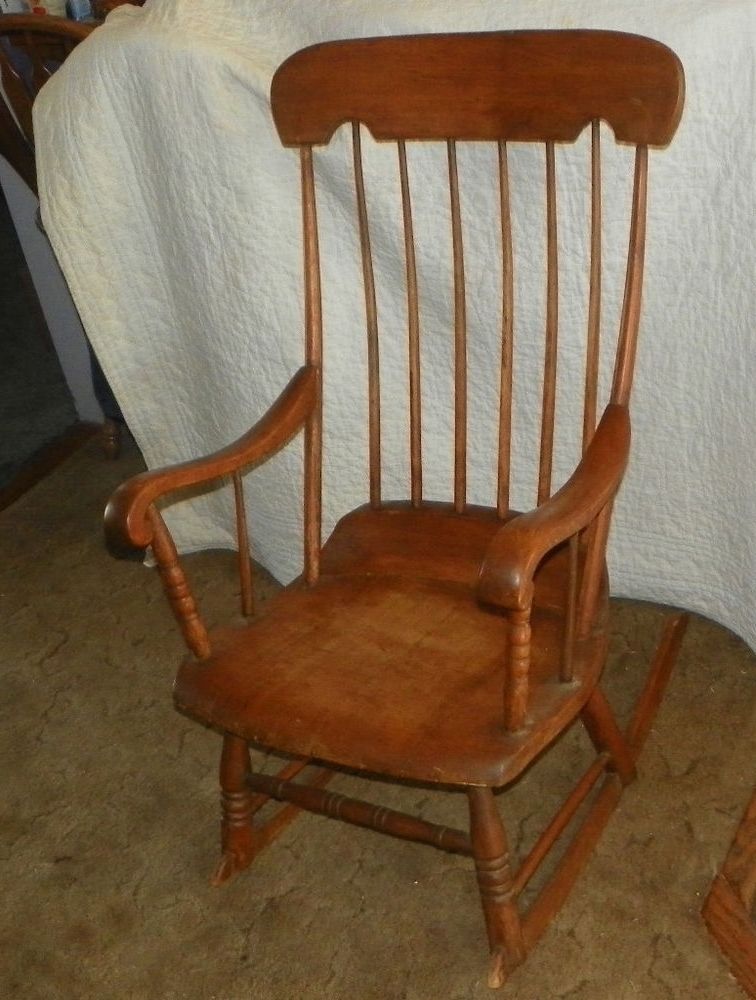 Antique Rocking Chairs In Popular Interior : Amusing Antique Rocking Chair Value 16 On Furniture (View 16 of 20)