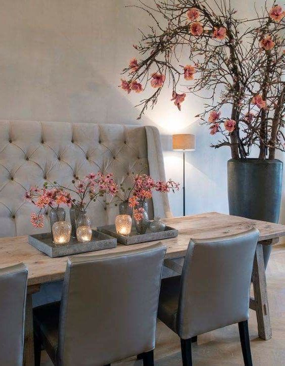 Fashionable Tufted Banquette With Leather Chairs (View 14 of 20)
