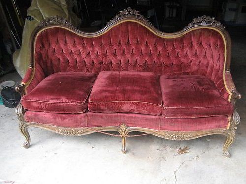 Most Up To Date Antique Sofa Chairs Pertaining To Vintage Antique Red Velvet Victorian Couch Chaise Sofa Furniture (View 4 of 20)