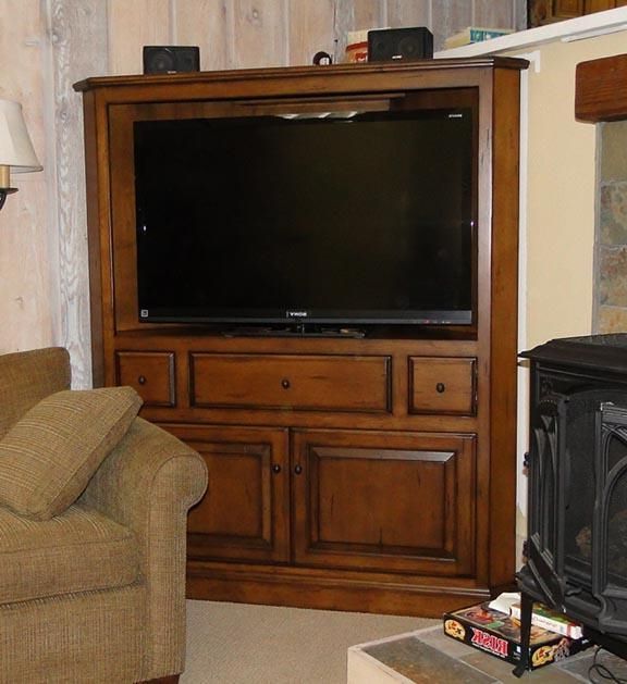 Corner Tv Cabinets For Flat Screens With Doors In 2018 (Photo 1 of 20)