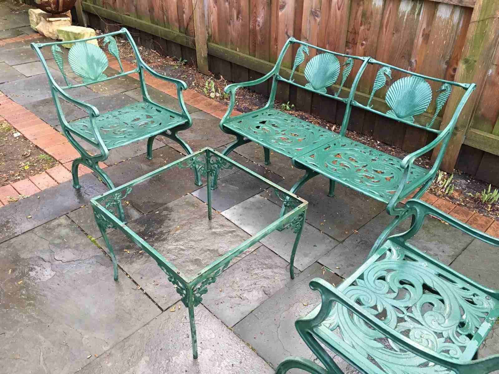 A Guide To Buying Vintage Patio Furniture With Most Current 1 Person Antique Black Iron Outdoor Swings (View 17 of 30)