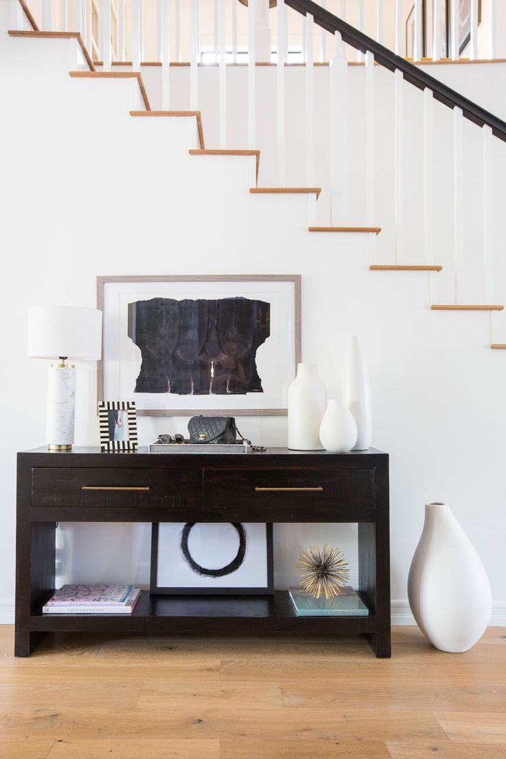 Favorite Black Console Table With White Accessories And Black And In Black And White Console Tables (View 3 of 10)