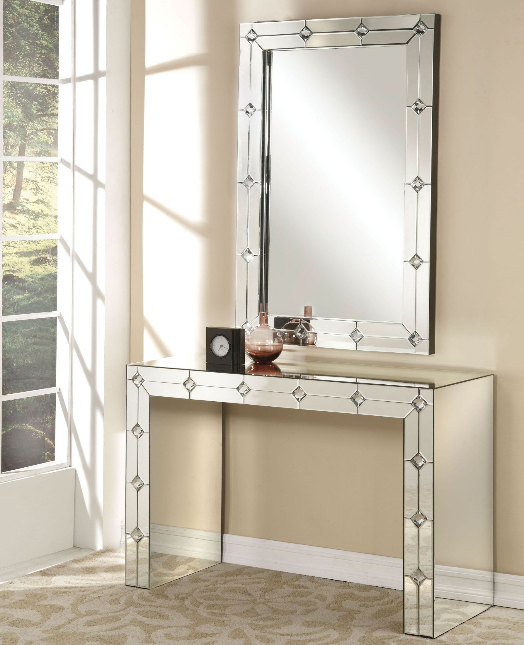 Hessa Mirrored Console Table – 1stopbedrooms (View 3 of 10)