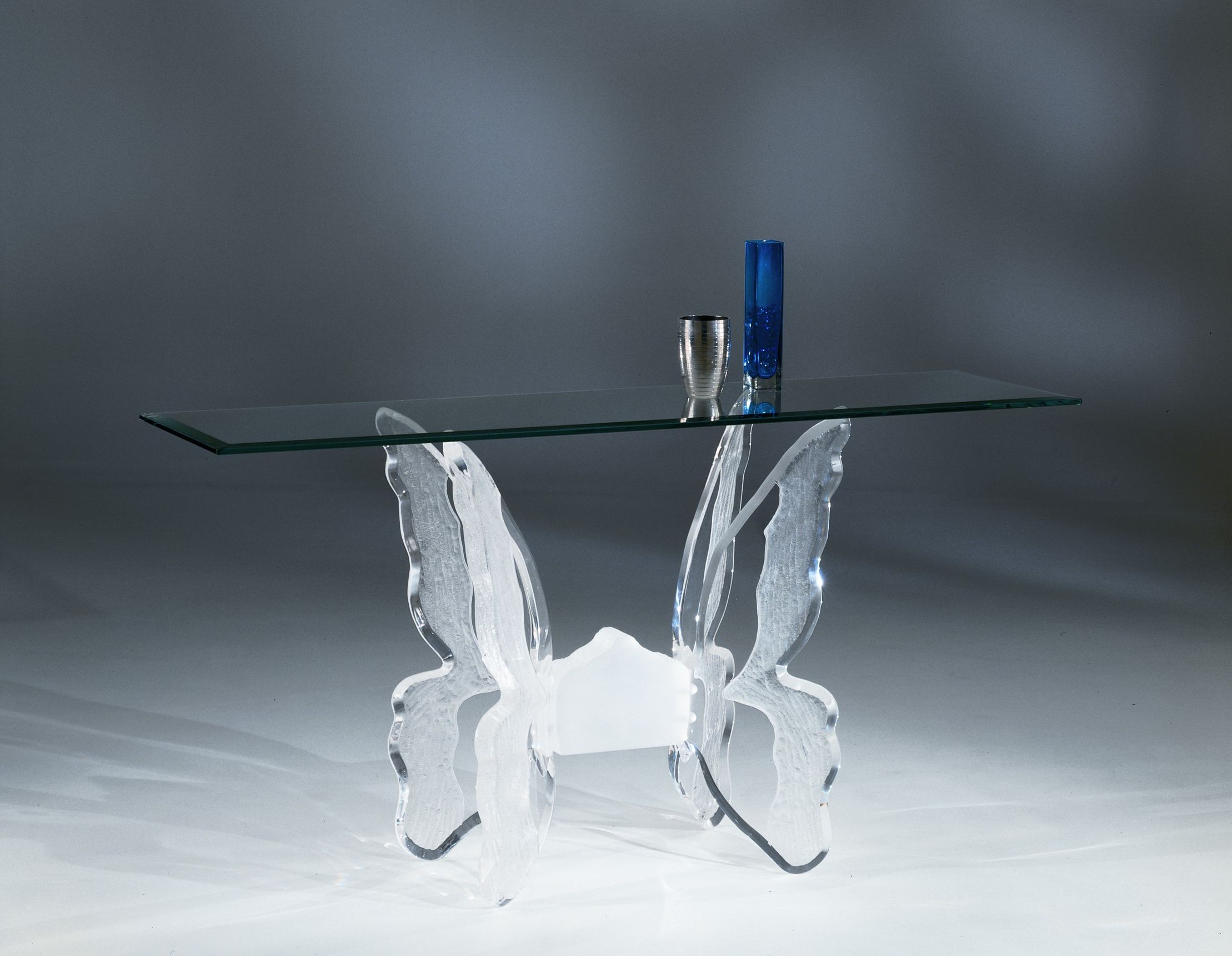 Most Up To Date Acrylic Modern Console Tables In Butterfly Sofa Table, Acrylic Coffee Table, Acrylic Furniture (View 5 of 10)