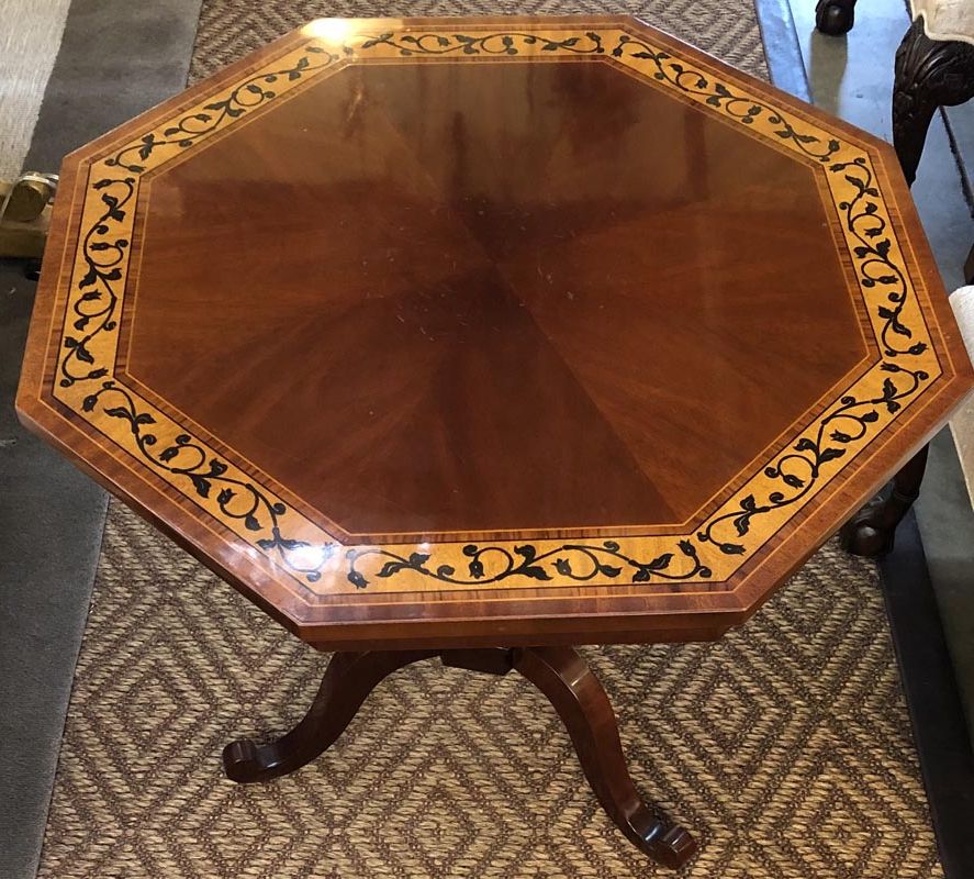 Octagonal End Table – Antique And Art Consignment For Most Recent Octagon Console Tables (View 5 of 10)