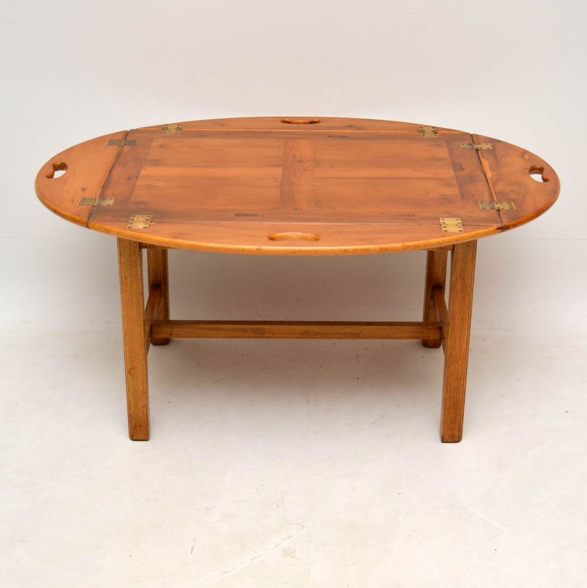 Fashionable Antique Georgian Style Yew Wood Butlers Tray Coffee Table – Marylebone Throughout Antique Blue Wood And Gold Coffee Tables (View 1 of 10)
