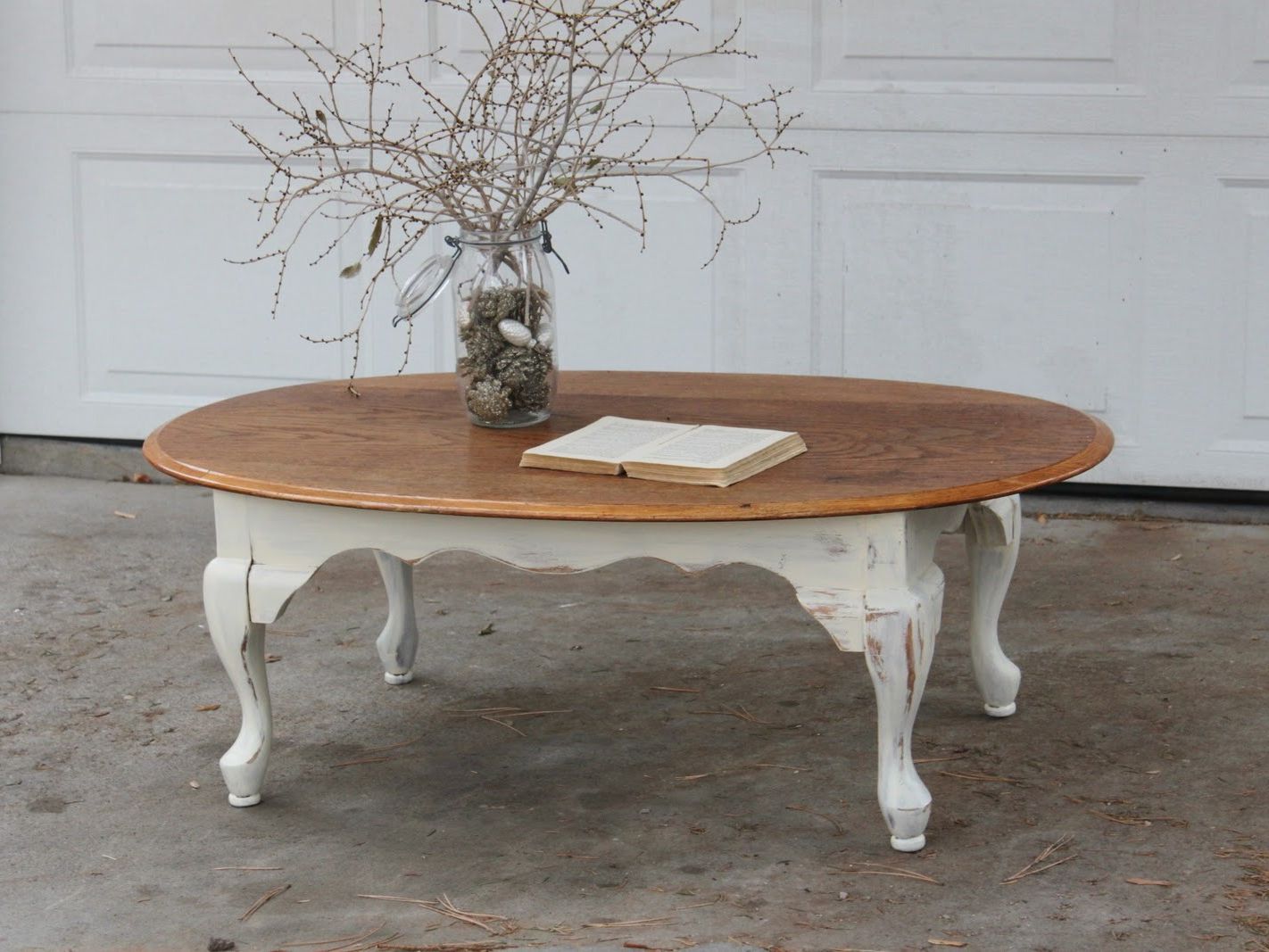 Newest Vintage Coffee Table Design Images Photos Pictures In Antique White Black Coffee Tables (View 4 of 10)