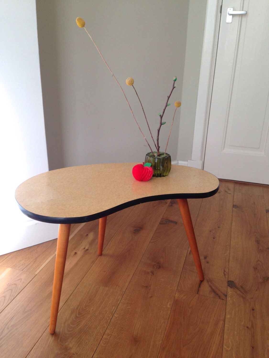Vtg Tripod Coffee Table // Kidney Shape // Large Size Intended For 2019 Coffee Tables With Tripod Legs (View 1 of 10)