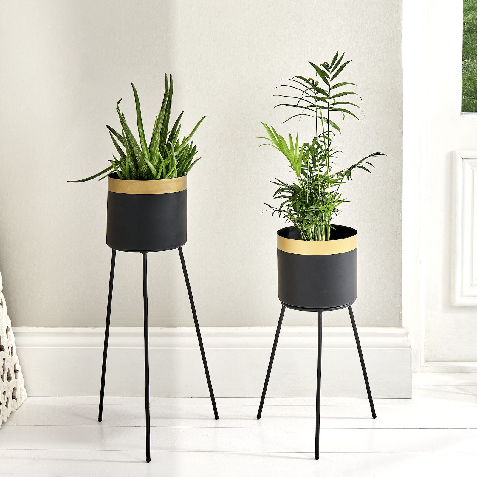 Black Plant Stand Indoor – Two Sizes – Zaza Homes In Favorite Black Plant Stands (View 3 of 10)