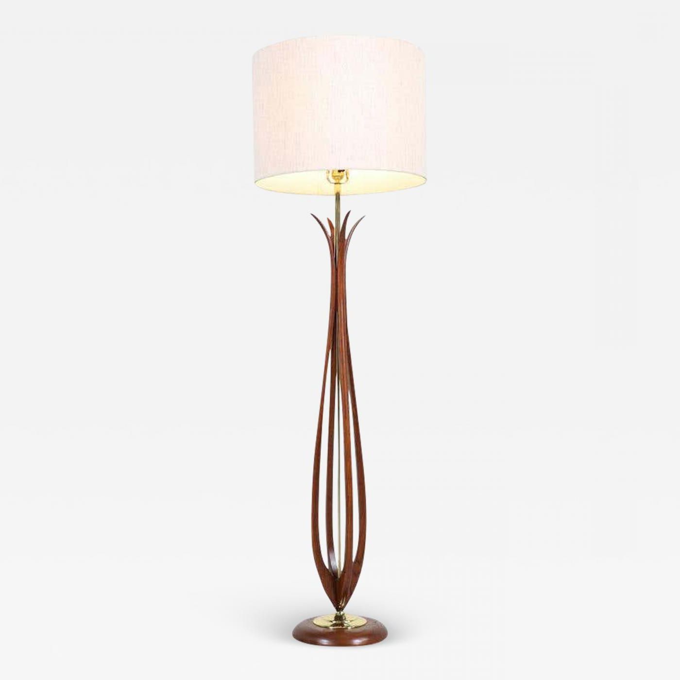 Mid Century Modern Sculpted Walnut Floor Lamp With Brass Accents Intended For Widely Used Walnut Standing Lamps (View 6 of 10)
