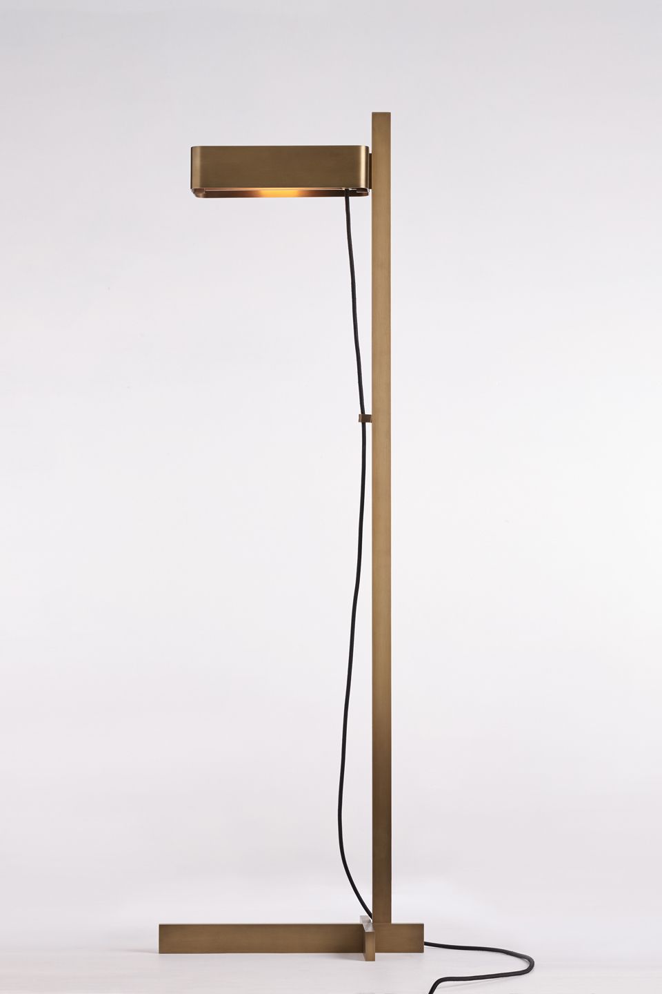 Most Up To Date Dark Bronze Standing Lamps With Regard To Butterfield Antique Bronze Floor Lamp With Led Lighting – Nautictekna –  Classic Lighting Bronze Interierior And Exterior – Réf (View 1 of 10)