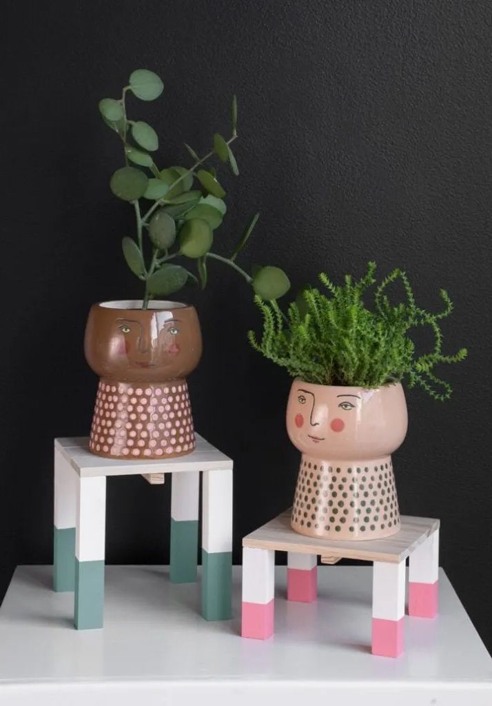 Newest Painted Wood Plant Stands For Painted Mini Plant Stands: Diy Scrapwood Dipped Leg Plant Stands! (View 5 of 10)