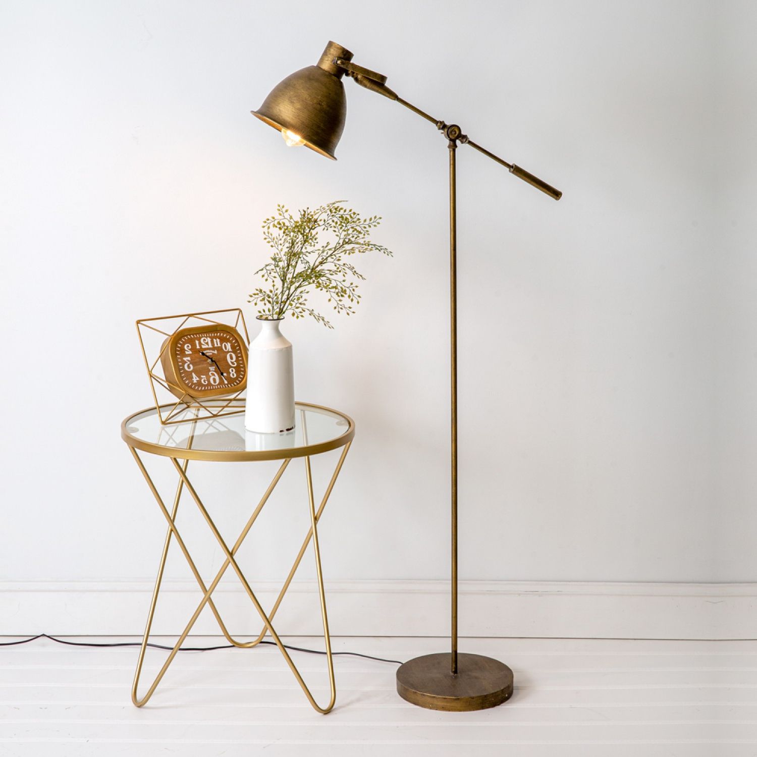 Well Known Vintage Farmhouse Antique Brass Floor Lamp In Brass Standing Lamps (View 9 of 10)