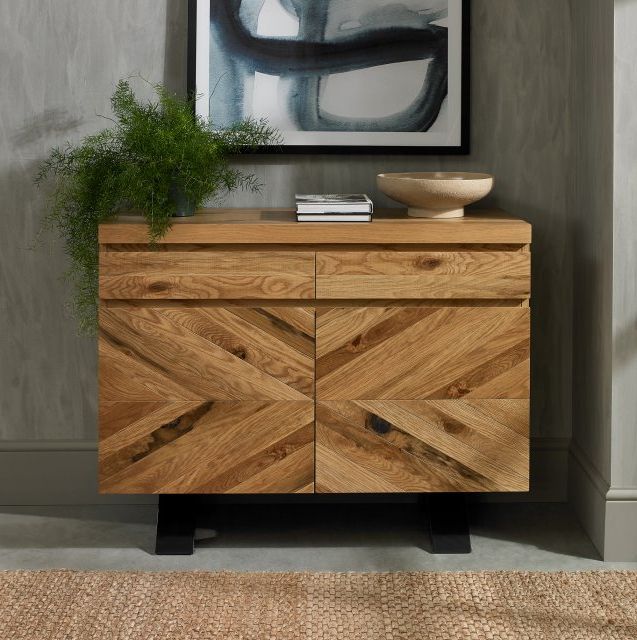 Featured Photo of 10 Best Ideas Rustic Oak Sideboards