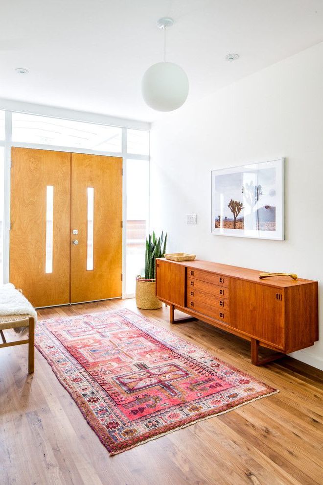 Sideboards For Entryway Throughout Most Recent 19 Best Mid Century Modern Entryway Decor Ideas (View 7 of 10)