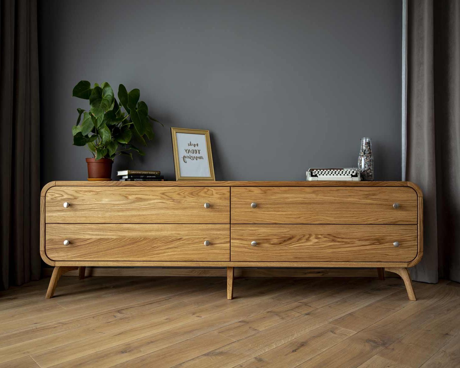 Featured Photo of 2024 Best of Transitional Oak Sideboards