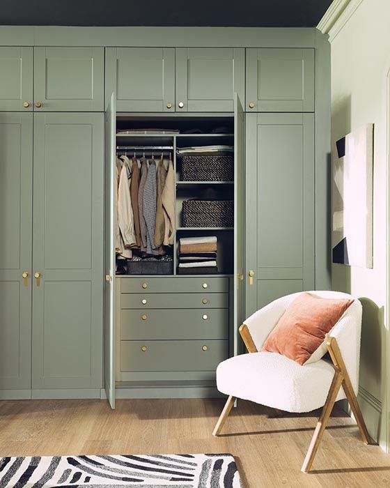 Built In & Bespoke Wardrobes (View 4 of 10)