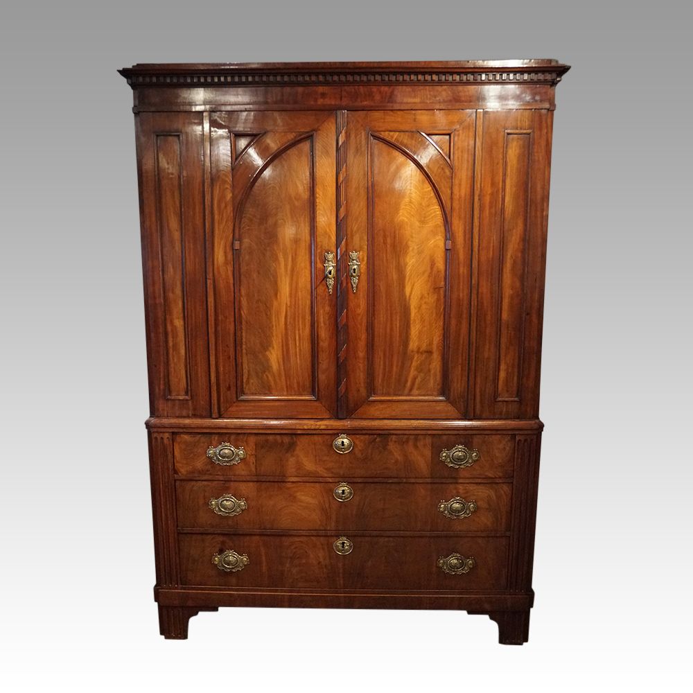 Hingstons Antiques Dealers Intended For Mahogany Wardrobes (View 5 of 10)