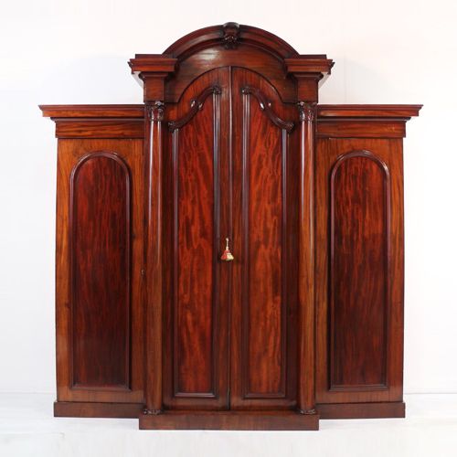 Latest 81 Antique Mahogany Wardrobes For Sale – Sellingantiques.co (View 4 of 10)