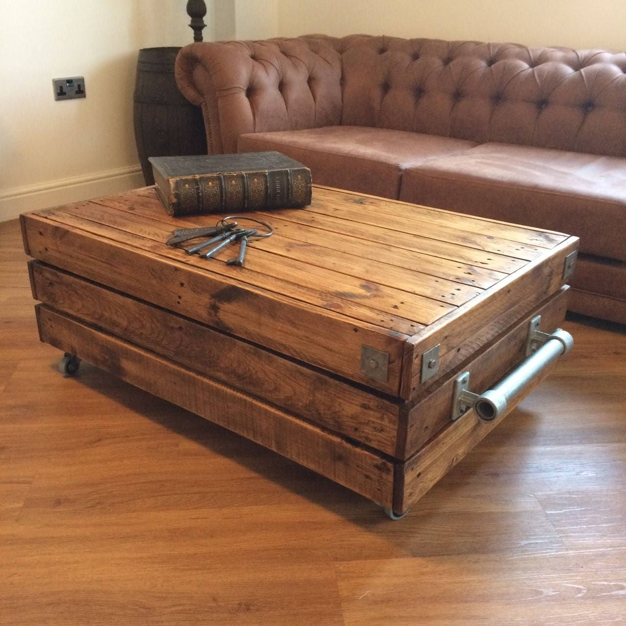 Coffee Table Rustic Large Reclaimed Solid Wood Vintage – Etsy Italia Within Preferred Brown Rustic Coffee Tables (Photo 1 of 10)